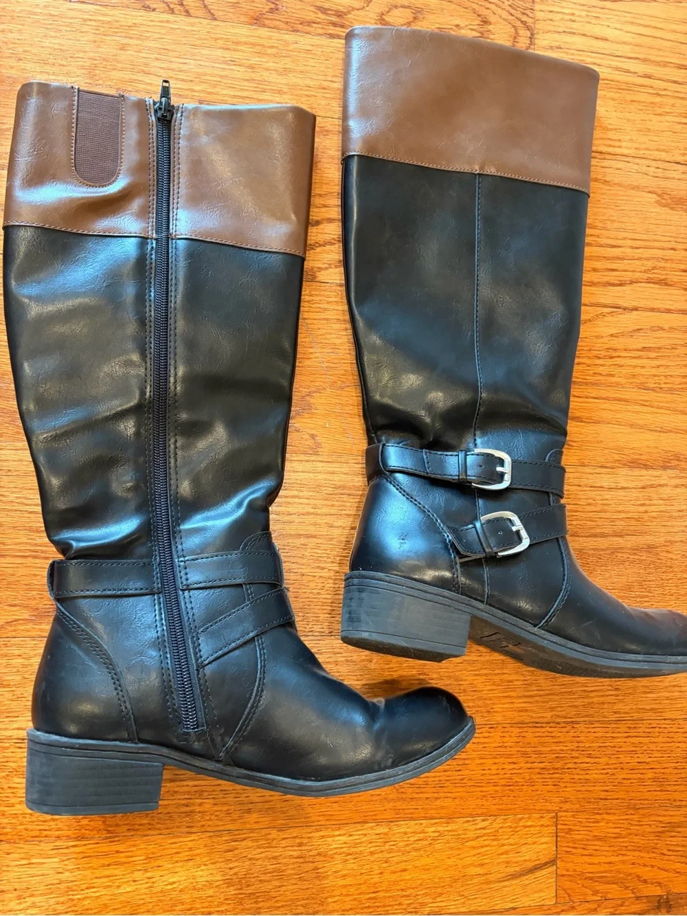 Arizona Women’s Two-Tone Black and Brown Knee-High Boots-Size 6